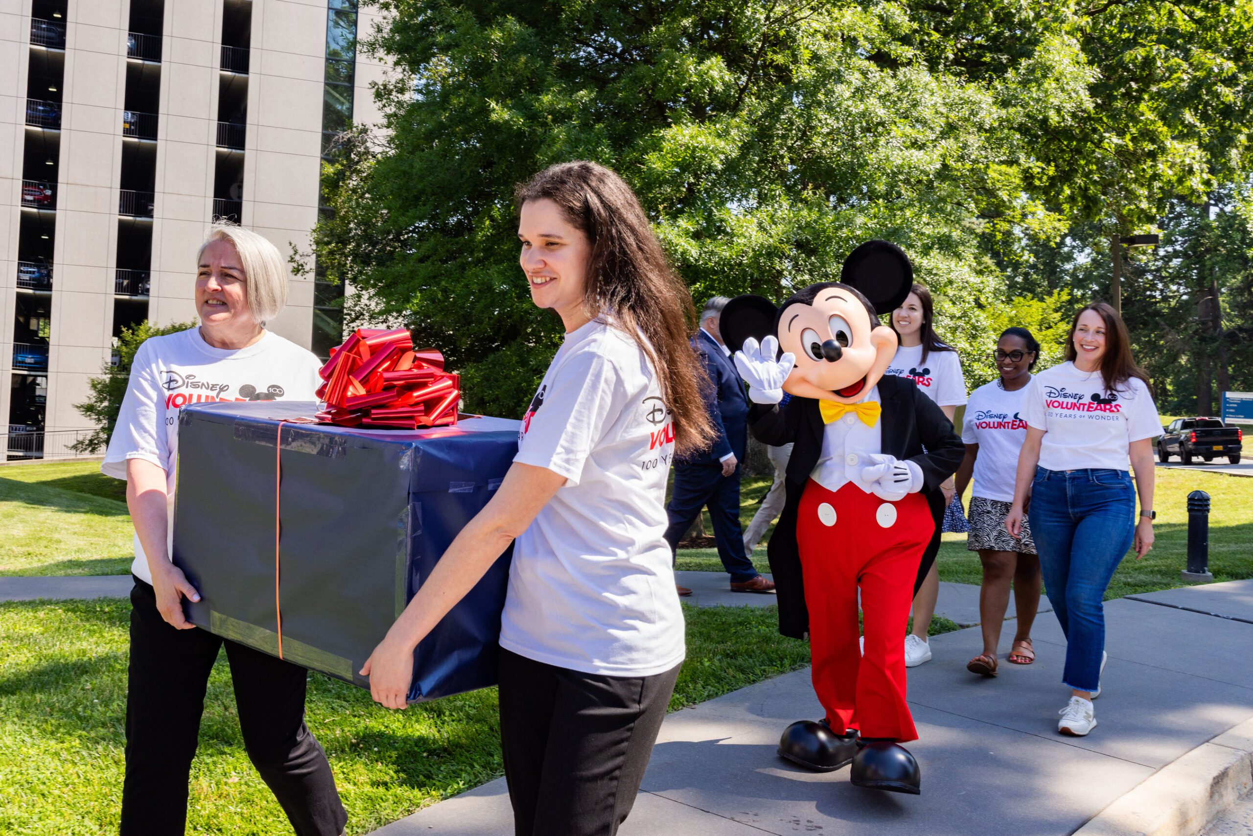 Read more about the article Disney Delivers Special Care Packages to Fisher Houses Nationwide