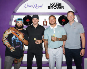 Read more about the article CROWN ROYAL AND KANE BROWN CELEBRATE LONG-STANDING PARTNERSHIP AND THE FINALE OF THE ‘IN THE AIR’ TOUR WITH A SPECIAL SALUTE TO MILITARY VETERANS